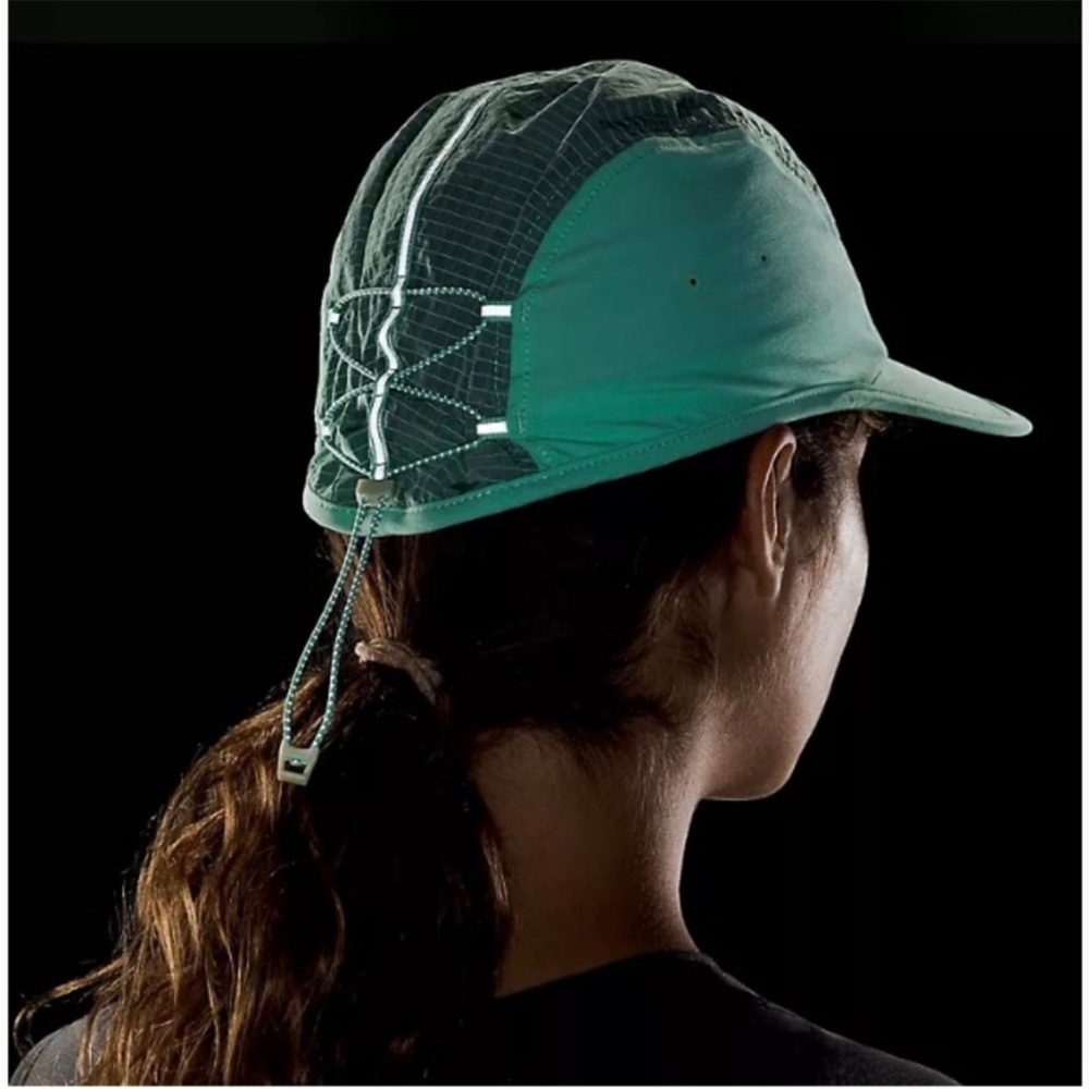 •LULULEMON• Drawcord Hiking Cap Wild Mint Dewy Green Reflective Size Small